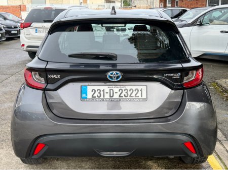 2023 Toyota Yaris - thumbnail 10