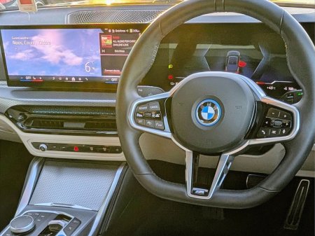 2025 BMW i4 - thumbnail 6