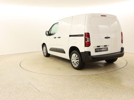 2022 Peugeot Partner - thumbnail 5