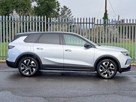 2025 Opel Grandland - thumbnail 3