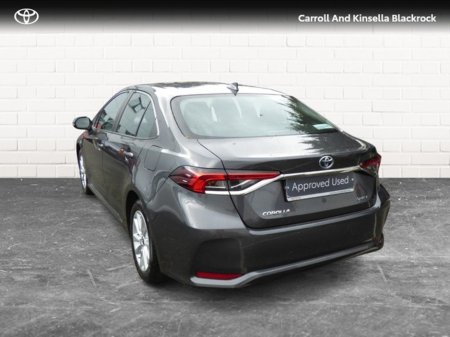 2024 Toyota Corolla Hybrid Luna Saloon €28,950 thumbnail