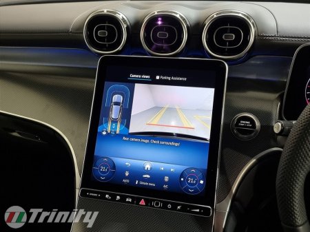 2025 Mercedes-Benz GLC Class - thumbnail 17