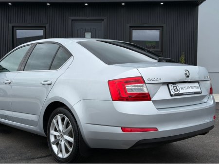2016 Skoda Octavia - thumbnail 13
