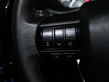 2024 Toyota Hilux 2.8 SR5 Double CAB 4DR €48,999 thumbnail