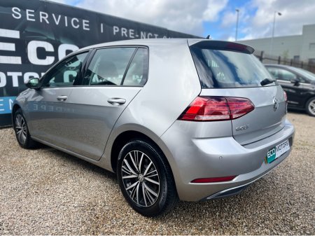 2017 Volkswagen Golf - thumbnail 4