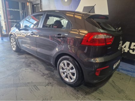 2016 Kia Rio - thumbnail 6