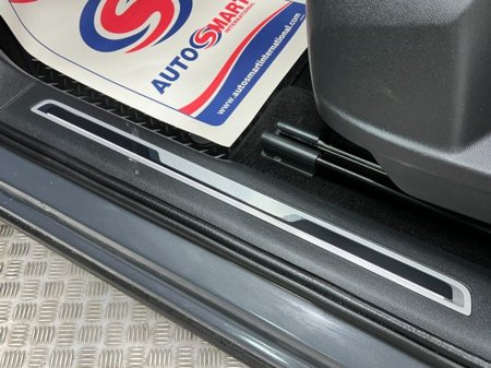 2023 Volkswagen Tiguan - thumbnail 27