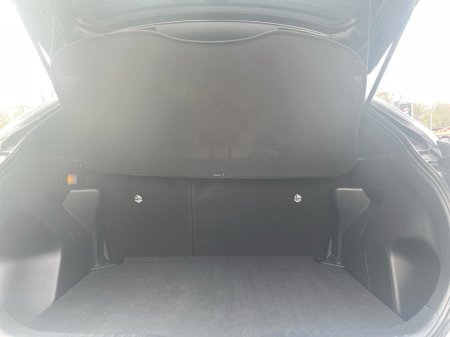 2024 Toyota Yaris - thumbnail 10