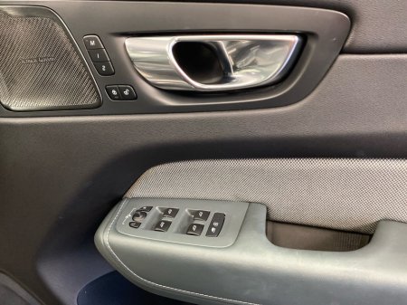 2024 Volvo XC60 - thumbnail 13