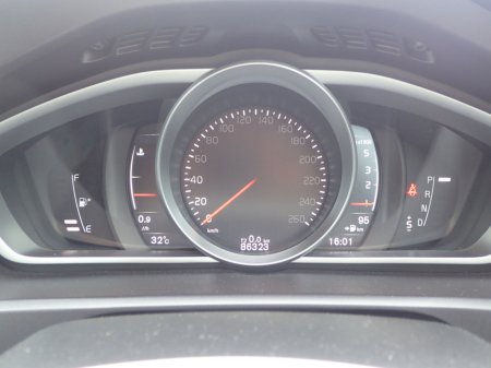 2019 Volvo V40 2.0 D4 SE LUXURY PLUS DIESEL AUTOMATIC // MASSIVE SPEC //  HALF HEATED LEATHER // REVERSING CAMERA // CRUISE CONTROL // LANE ASSIST // COLLISION WARNING SYSTEM // UPGRADED SPORT ALLOYS €19,950 thumbnail