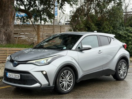 2023 Toyota C-HR HYBRID SOL..RAER CAMERA WITH PARK ASSIST €21,900 thumbnail