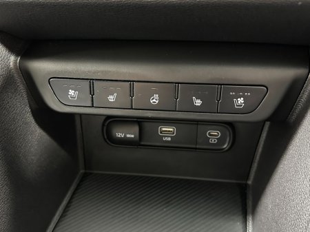 2025 Kia Sportage - thumbnail 19
