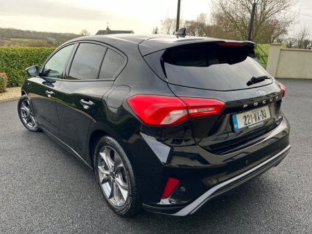 2022 Ford Focus 1.0T EcoBoost Hybrid 125PS ST-Line €22,950 thumbnail