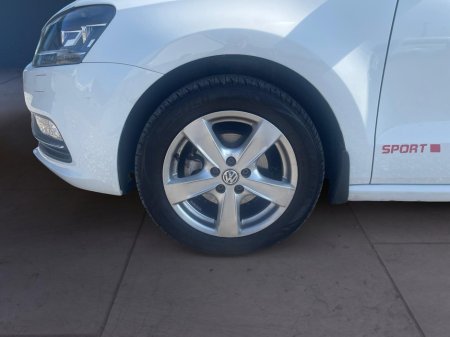 2016 Volkswagen Polo - thumbnail 15