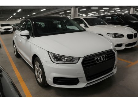 2017 Audi A1 SPORT 1.0 AUTOMATIC * 2 STAGE HEATED SEATS, POP UP MEDIA DISPLAY, POWERED FOLDING HEATED MIRRORS, REAR VIEW CAMERA, 16