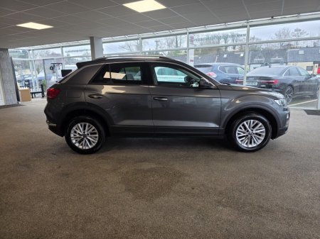 2022 Volkswagen T-Roc - thumbnail 8