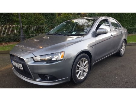 2015 Mitsubishi Lancer - view 4