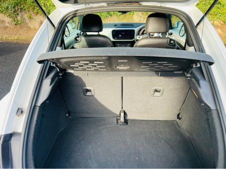 2015 Volkswagen Beetle - thumbnail 7