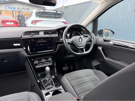2018 Volkswagen Touran HIGHLINE - 2.0L DIESEL - 7 SEATS - AUTO - 12M WARRANTY - CAR: 1621 thumbnail