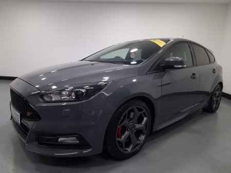 2015 Ford Focus 2.0 EcoBoost 250PS ST2 €18,950 thumbnail