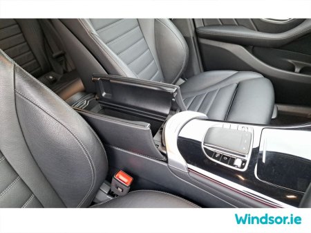 2023 Mercedes-Benz EQC Eqc 400 Amg Line Edition 4Matic 80kWh Electric €39,995 thumbnail