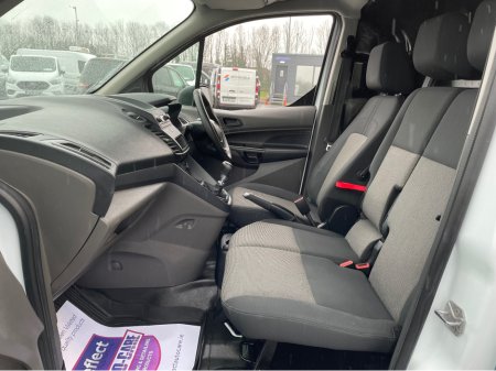2020 Ford Transit Connect 2020 FORD CONNECT LWB 1.5  3 SEAT 3DR €12,950 thumbnail