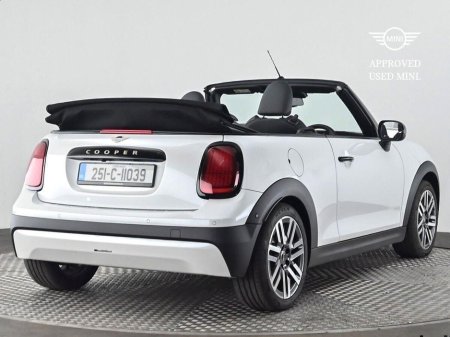 2025 MINI Hatch Cooper C €44,900 thumbnail