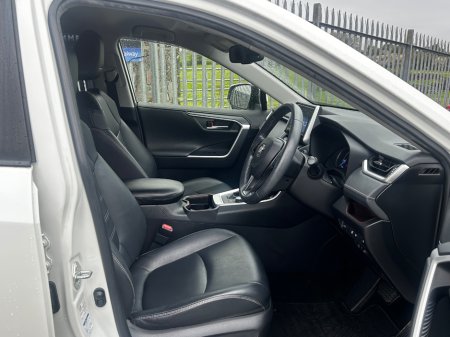 2019 Toyota Rav4 - thumbnail 14