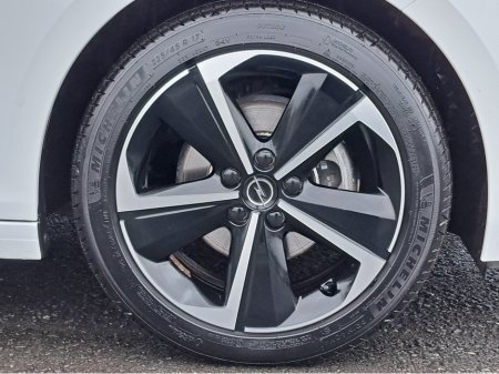 2025 Opel Astra ELEGANCE 1.2TURBO 110BHP **REVERSING CAMERA** €29,950 thumbnail