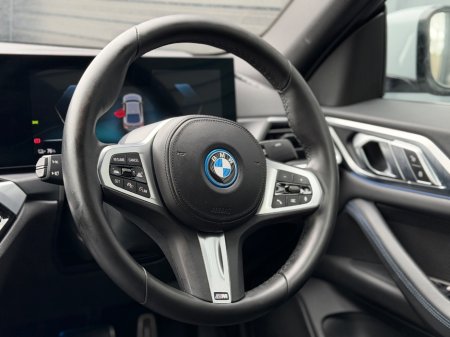 2023 BMW i4 - thumbnail 17