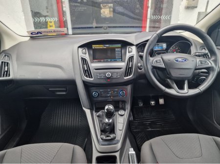 2015 Ford Focus - thumbnail 21