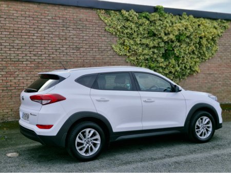 2016 Hyundai Tucson - thumbnail 14