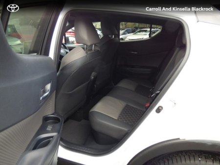 2023 Toyota C-HR Hybrid Sol €31,450 thumbnail