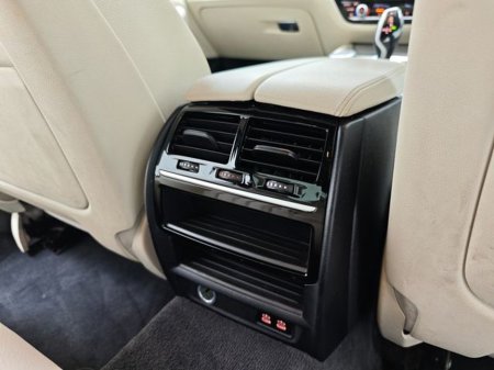 2019 BMW 5 Series - thumbnail 20