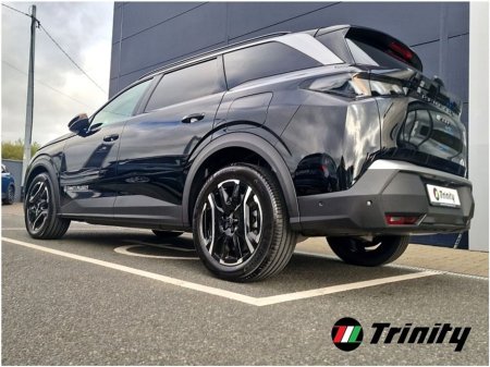 2025 Peugeot 5008 * DEMO * AUTOMATIC DIPPING LED HEADLIGHTS * TRINITY MOTORS * €48,945 thumbnail