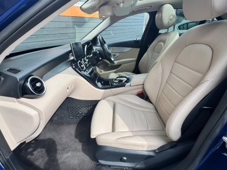 2016 Mercedes-Benz C Class - thumbnail 9