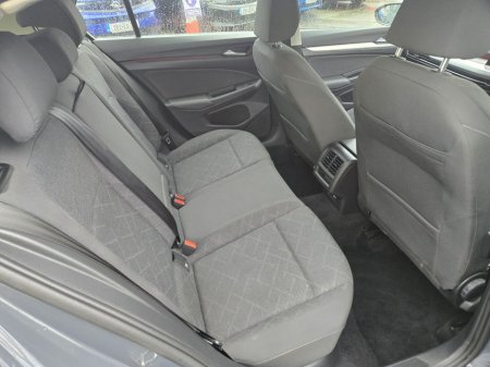 2023 Volkswagen Golf 1.0 TSI 110HP Life €25,950 thumbnail