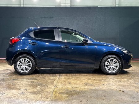 2021 Mazda Mazda2 - thumbnail 2