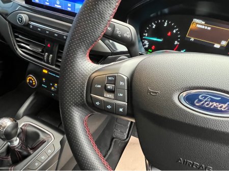 2020 Ford Focus - thumbnail 29