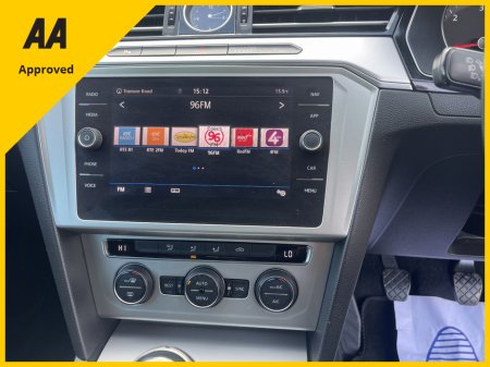 2018 Volkswagen Passat - thumbnail 16