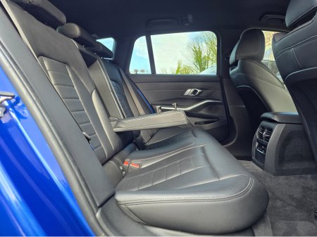 2022 BMW 3 Series - thumbnail 18