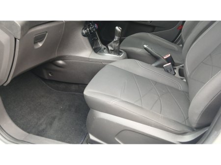 2015 Ford Fiesta - thumbnail 10