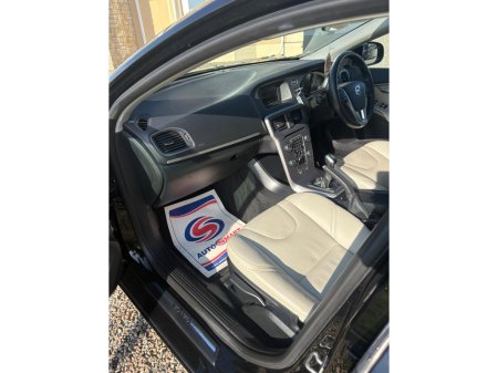 2015 Volvo V40 - thumbnail 9