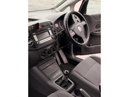 2006 Volkswagen Golf - thumbnail 19