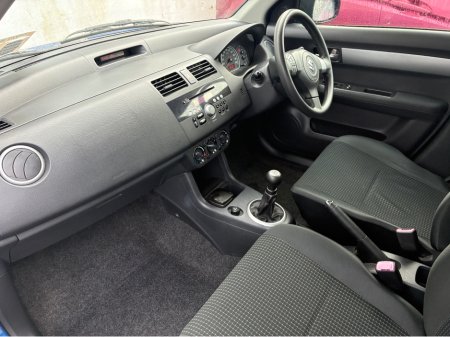 2007 Suzuki Swift - thumbnail 10