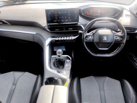 2021 Peugeot 3008 - thumbnail 11