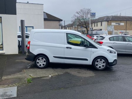 2022 Ford Transit Courier Trend 1.5TD 100PS M6 3DR €12,000 thumbnail