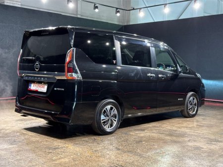 2022 Nissan Serena - thumbnail 3