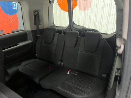 2017 Honda Stepwagon €21950! 2017 HONDA STEPWAGON SPADA HYBRID G SENSING 2.0 AUTOMATIC / CRUISE CONTROL / REVERSE CAMERA / AUTOMATIC DOORS AND MORE €21,950 thumbnail