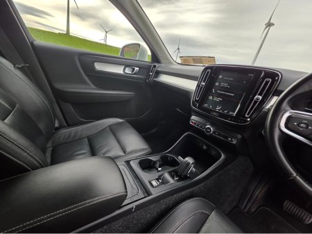 2019 Volvo XC40 - thumbnail 12